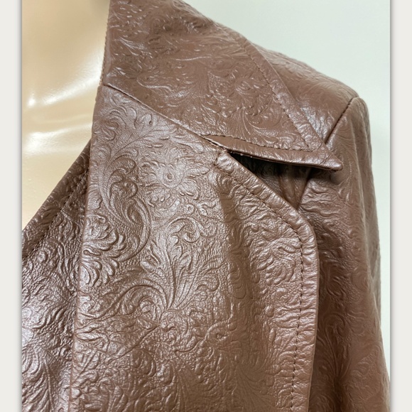 Pamela McCoy S Brown Textured Leather Button Front - Picture 5 of 14